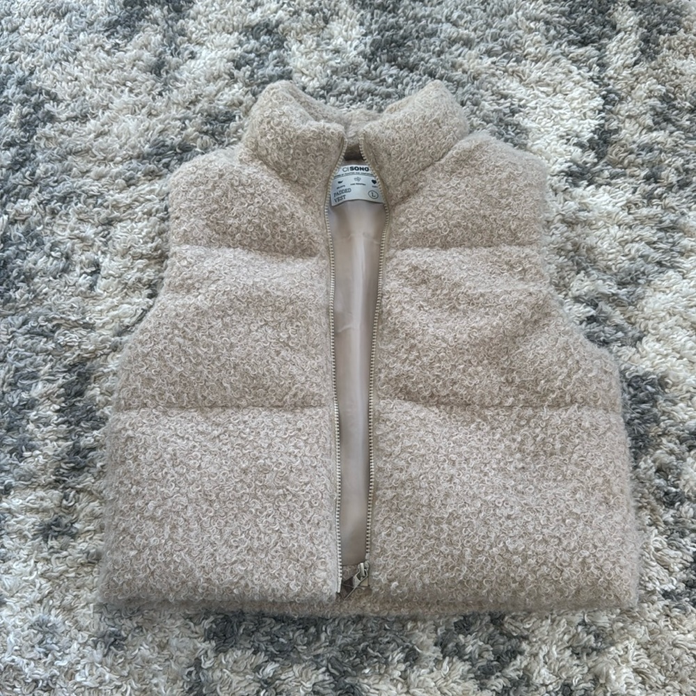 Women’s Cream Vest- size Large